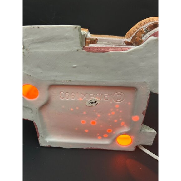 Hand-Painted Victorian Christmas Village Light-Up House Snowy Festive Wreaths - Picture 7 of 11